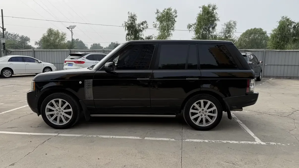Land Rover range rover