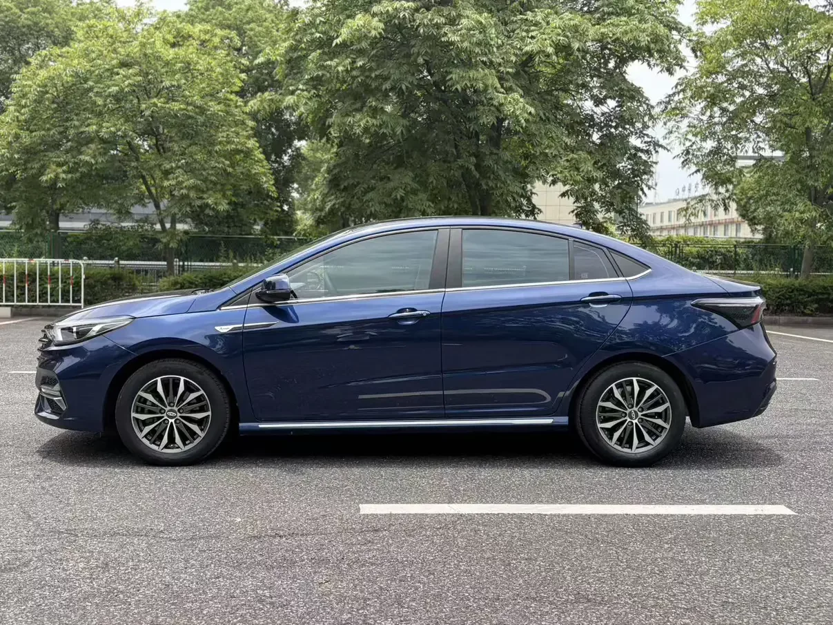 Omoda S5