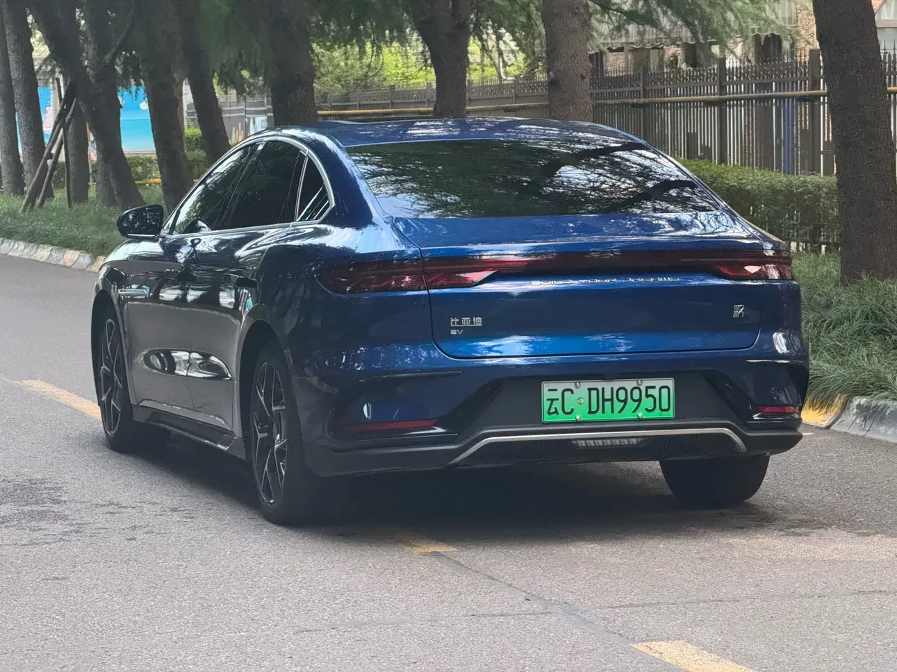 BYD Han EV