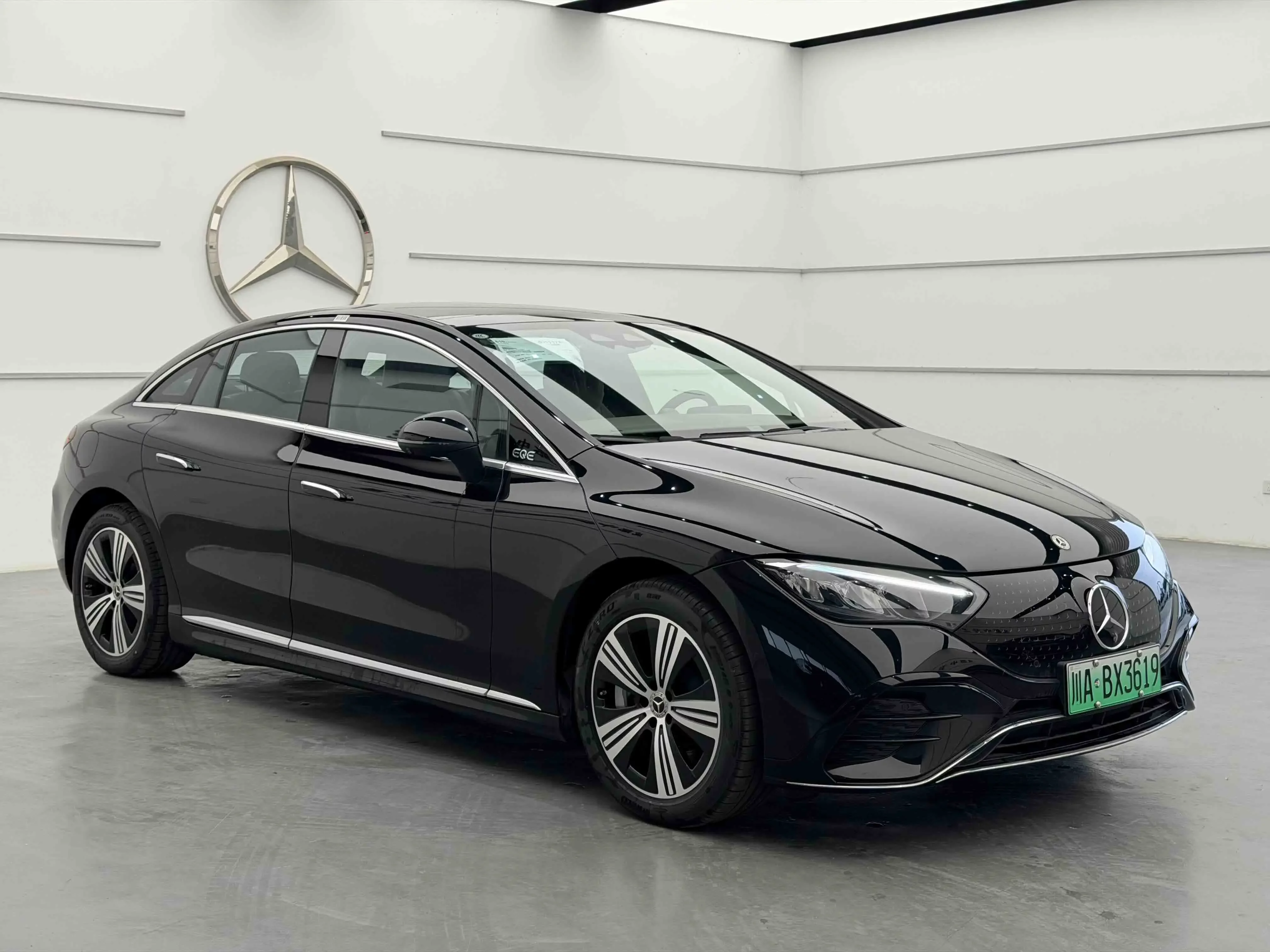 Mercedes-Benz EQE