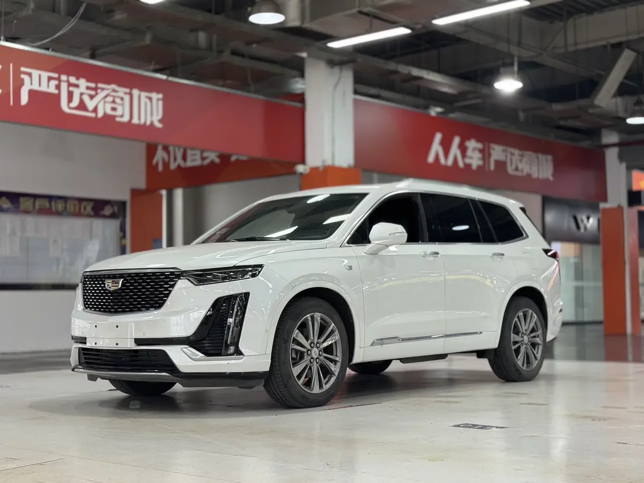Cadillac XT6