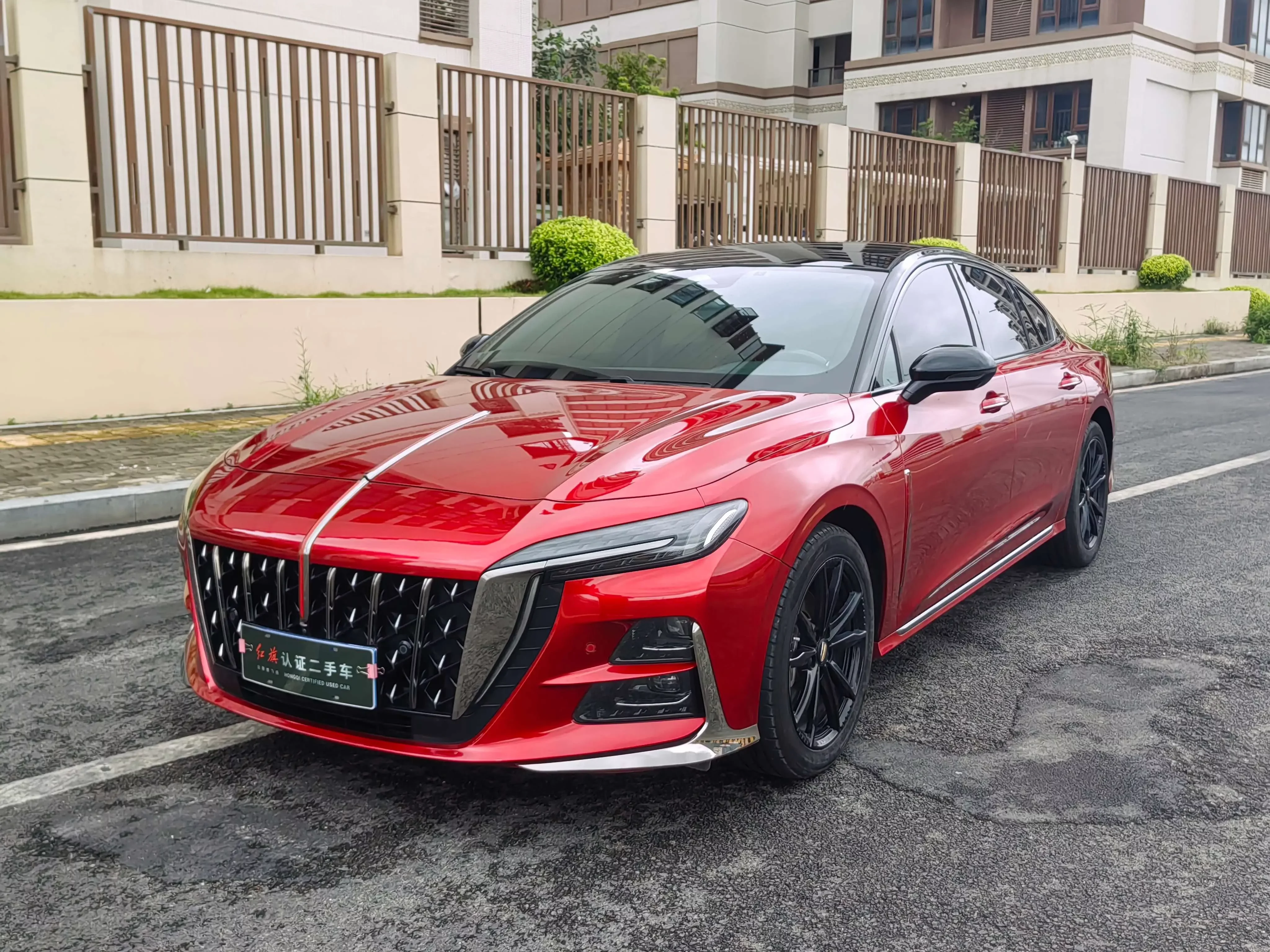 Hongqi H6