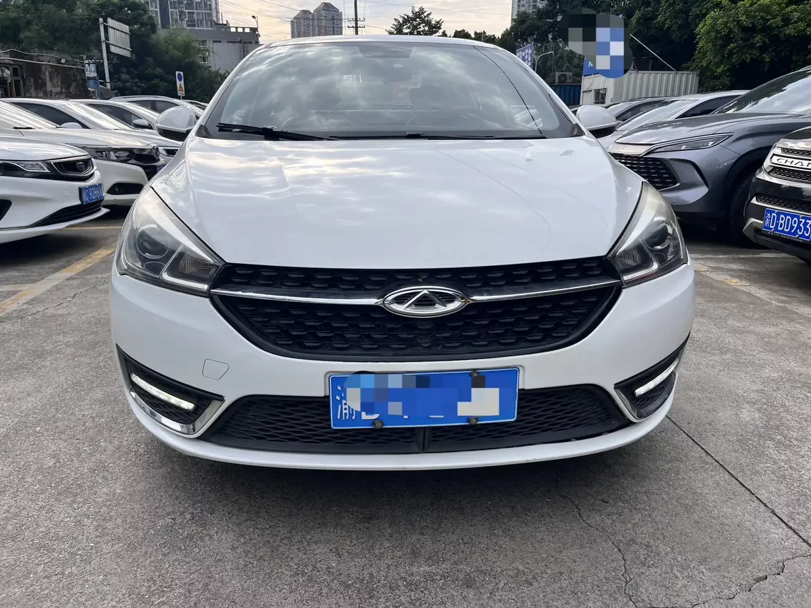 Chery Arrizo 5