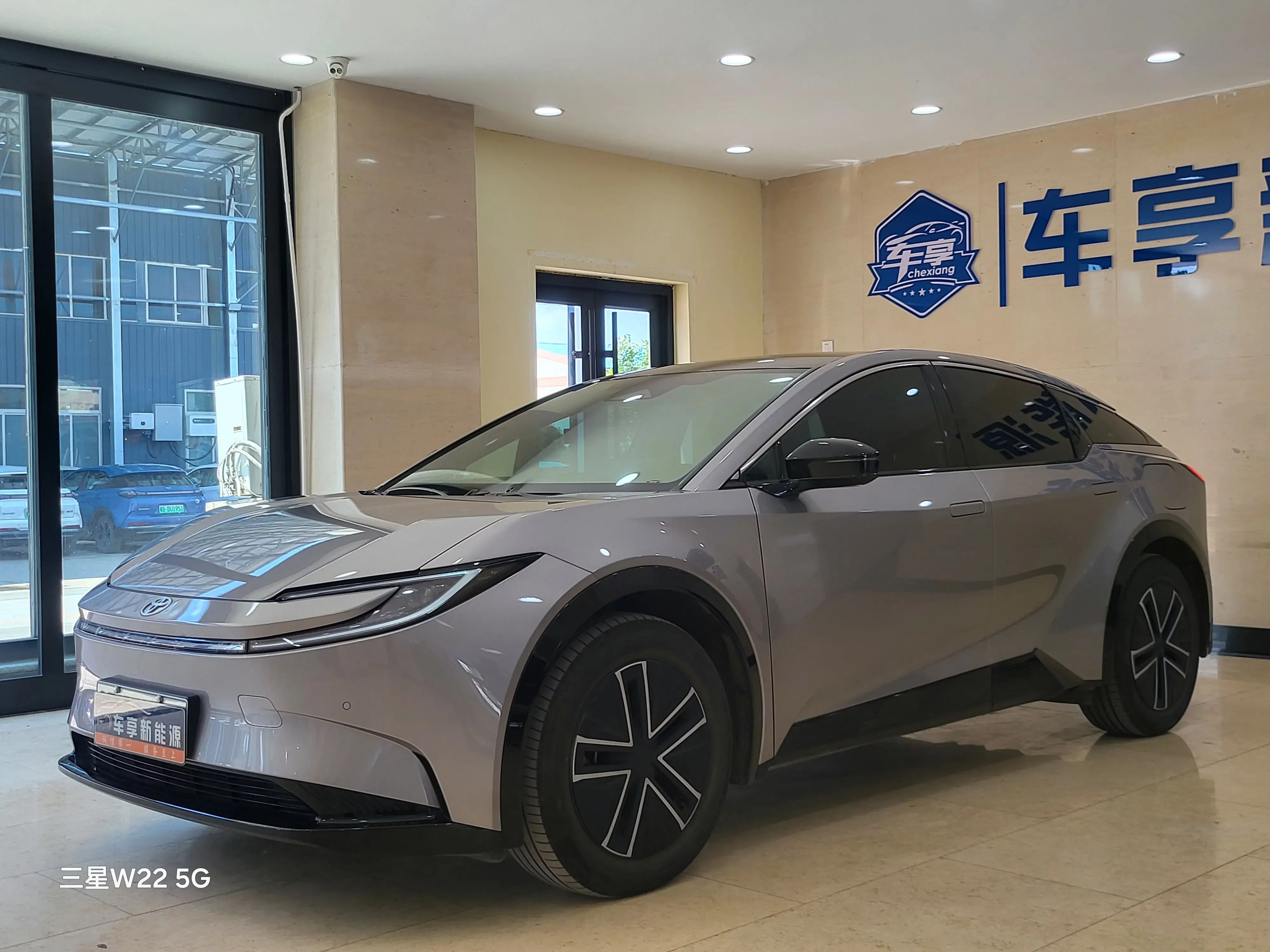 Toyota bZ5