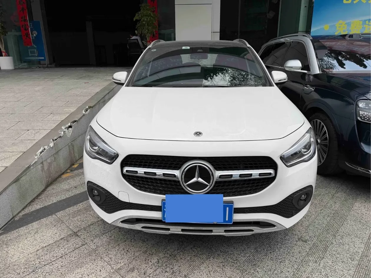 Mercedes-Benz GLA
