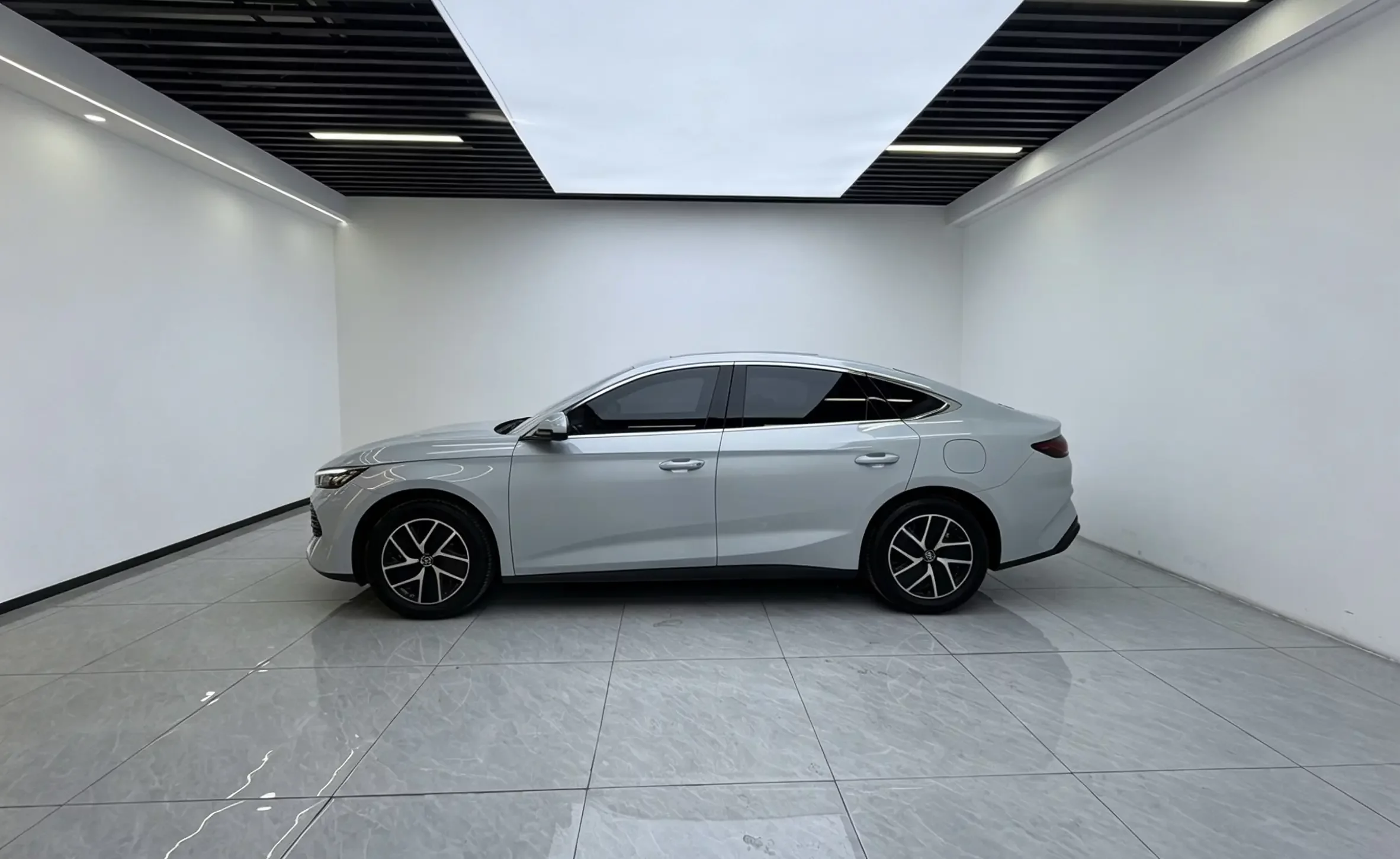 BYD Qin L DM