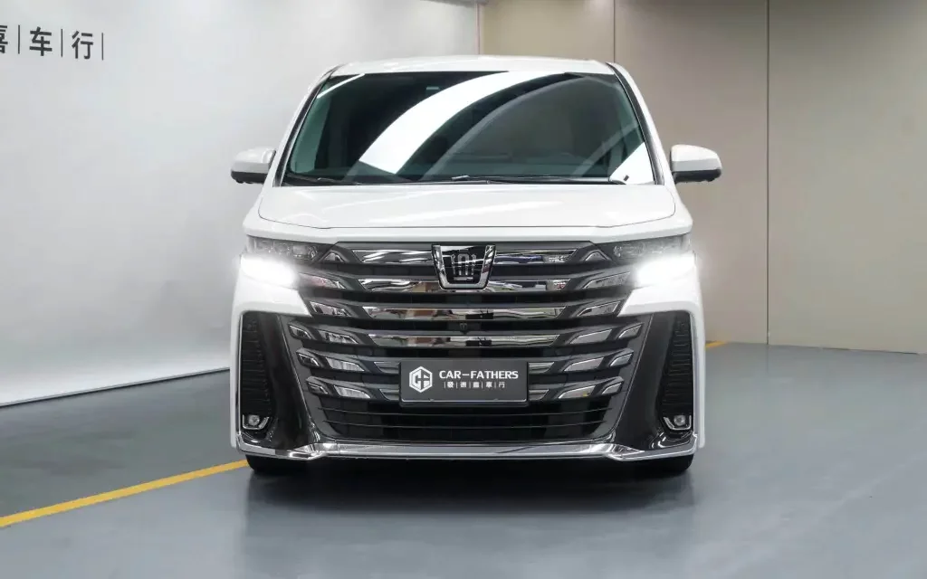 Toyota Crown Wellfire