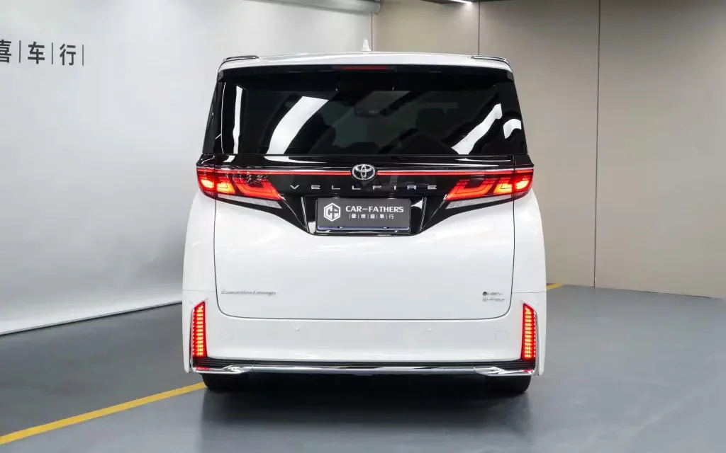 Toyota Crown Wellfire