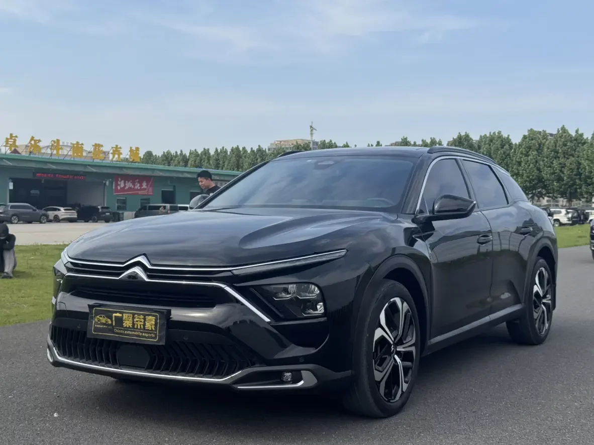 Citroën Versailles C5 X