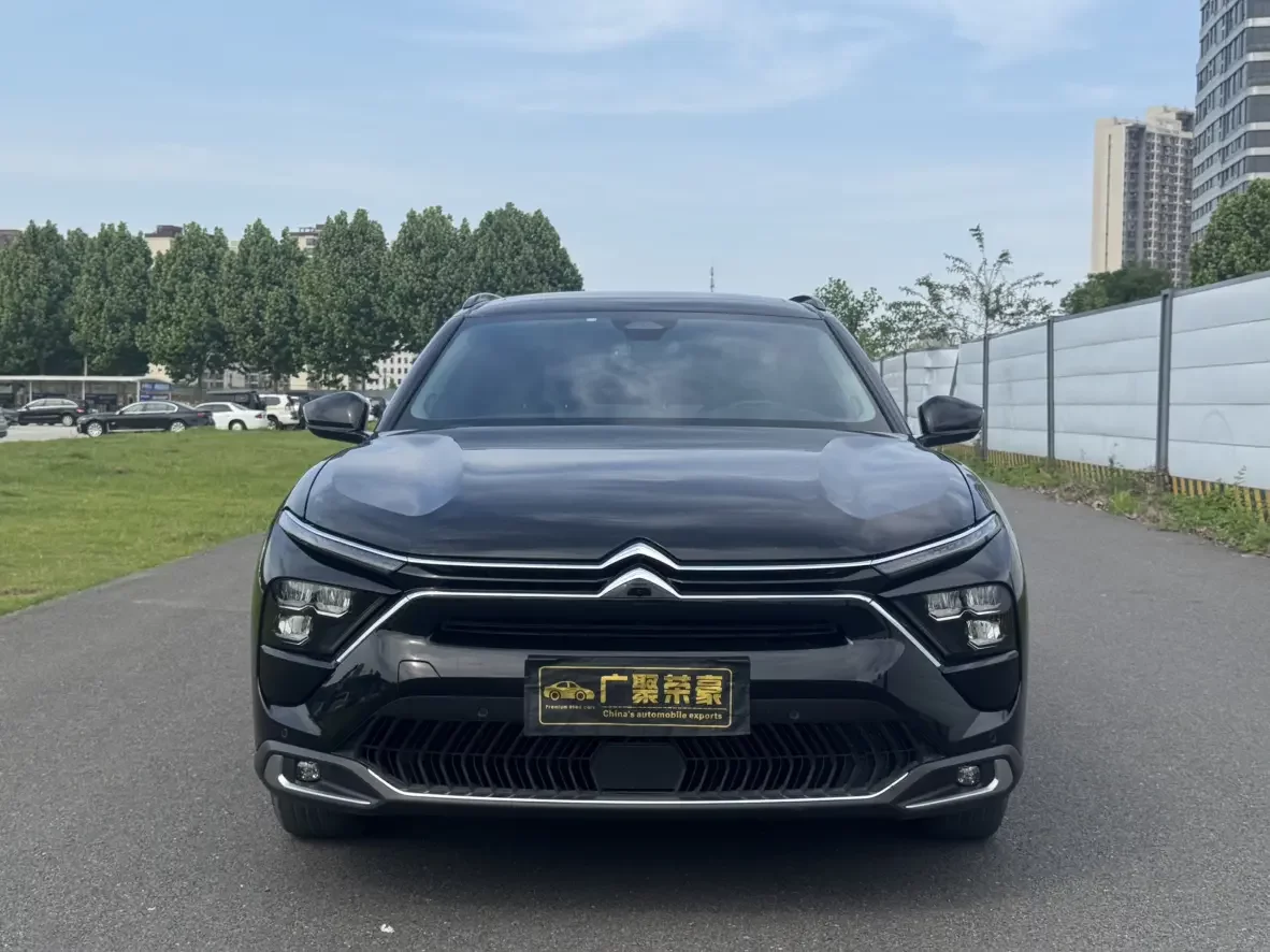 Citroën Versailles C5 X