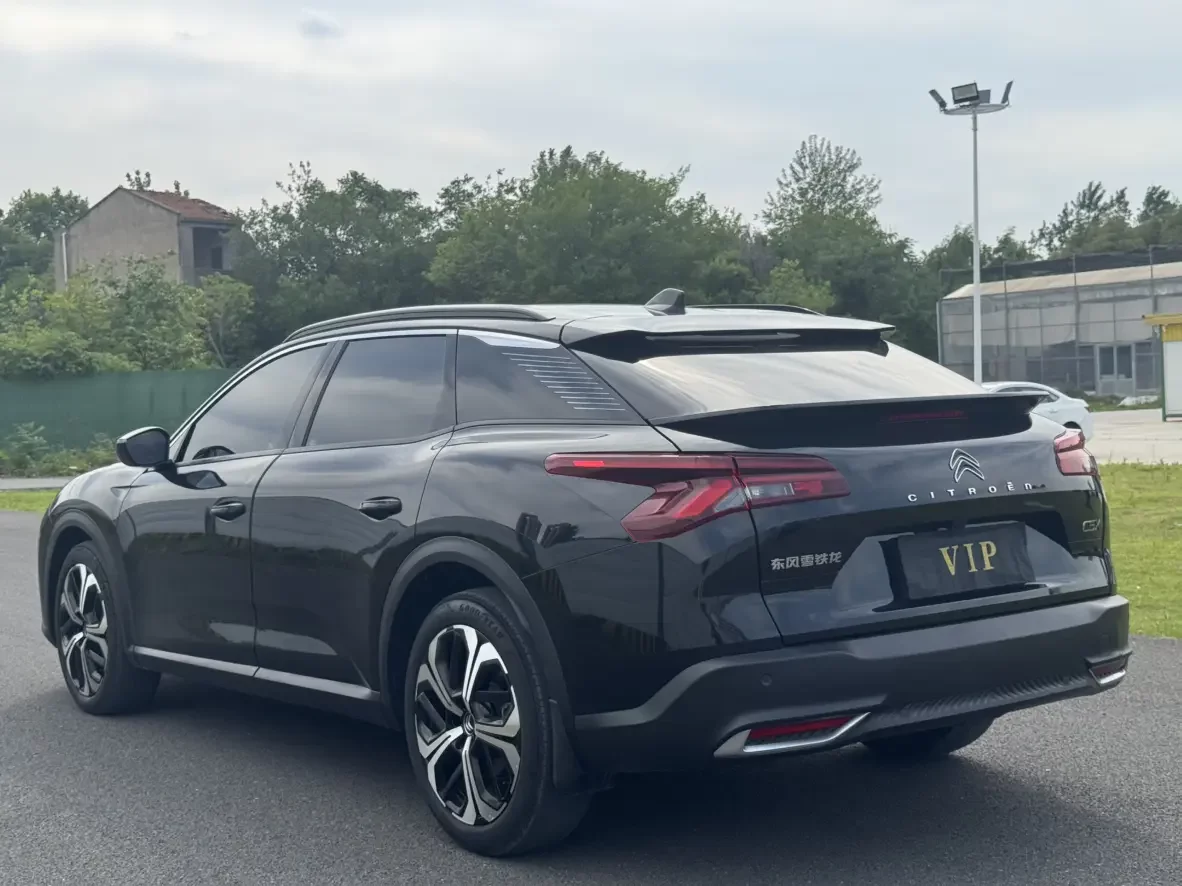 Citroën Versailles C5 X