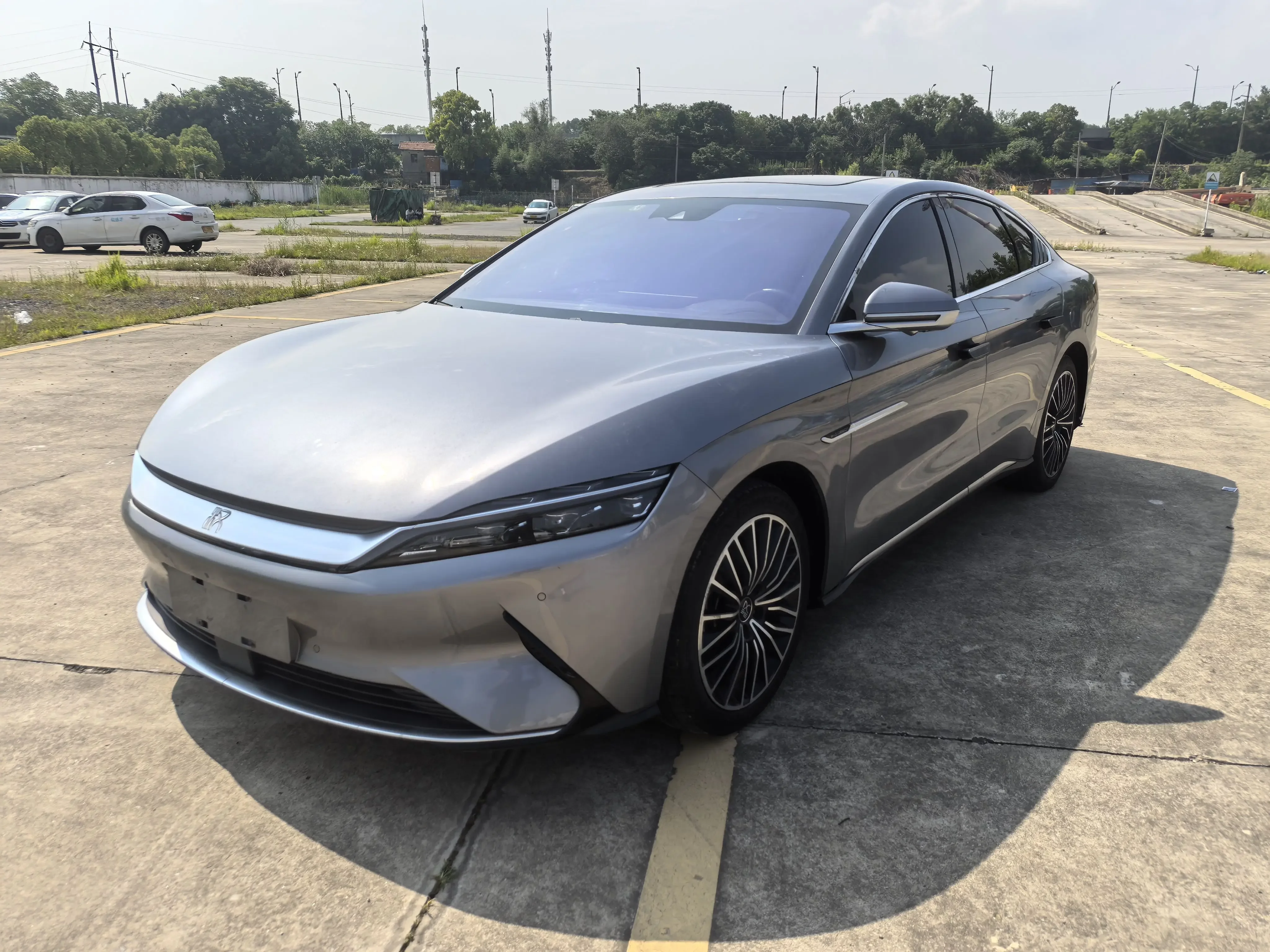 BYD Han EV