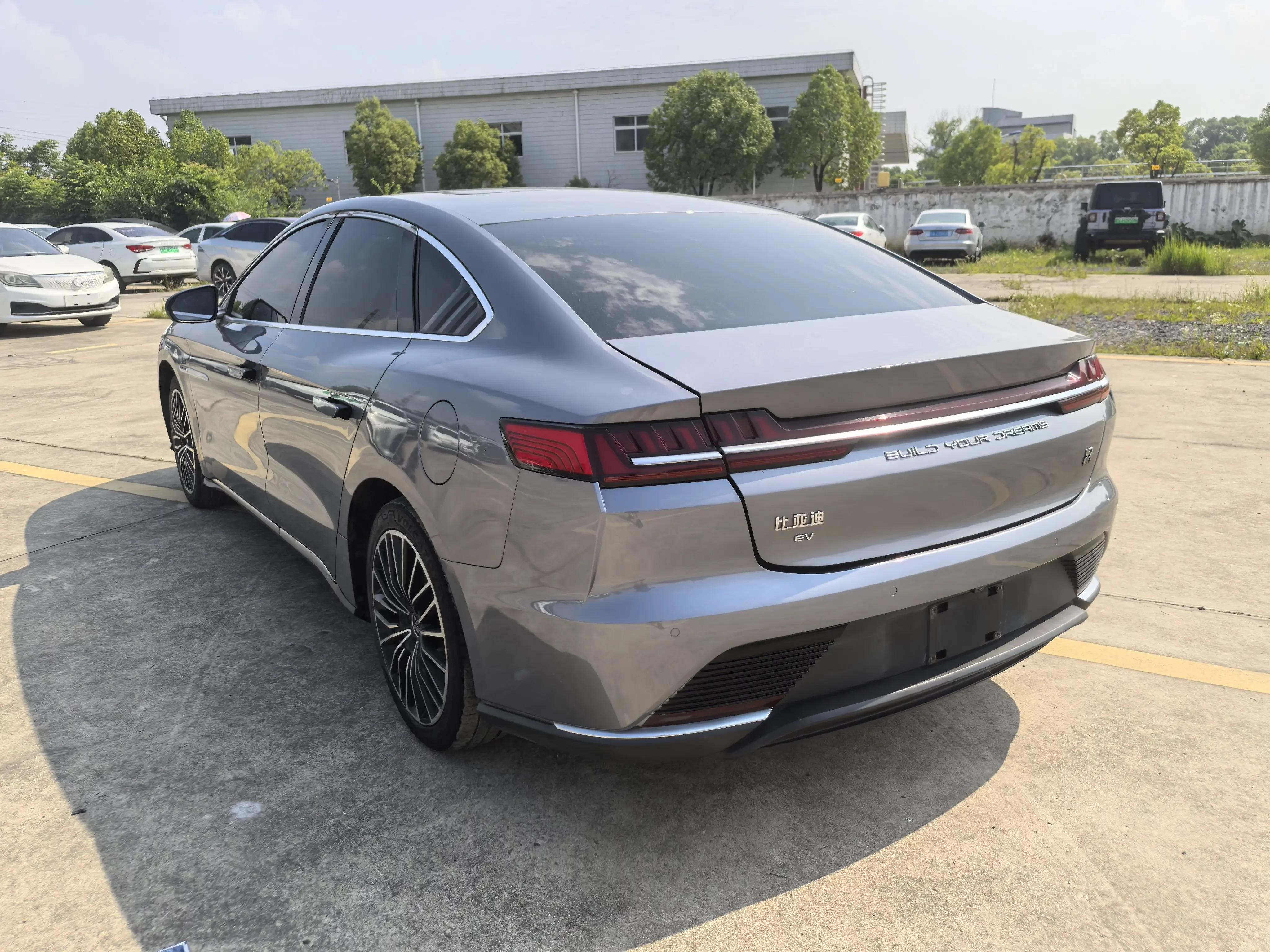 BYD Han EV