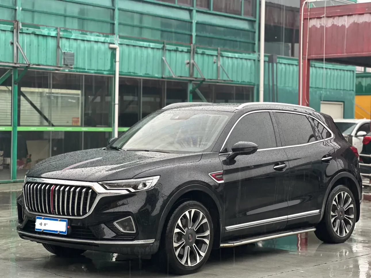 Hongqi HS5