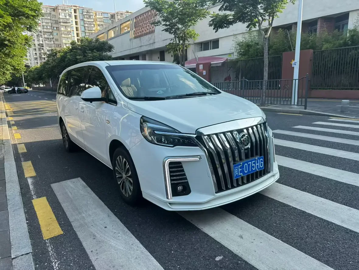 Buick GL8