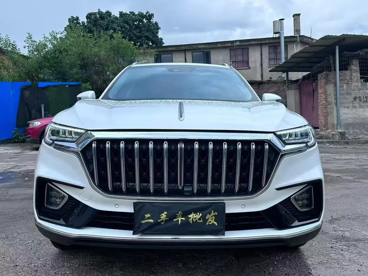 Hongqi HS5