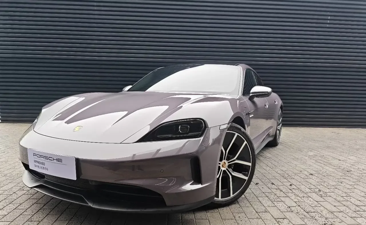 Porsche Taycan