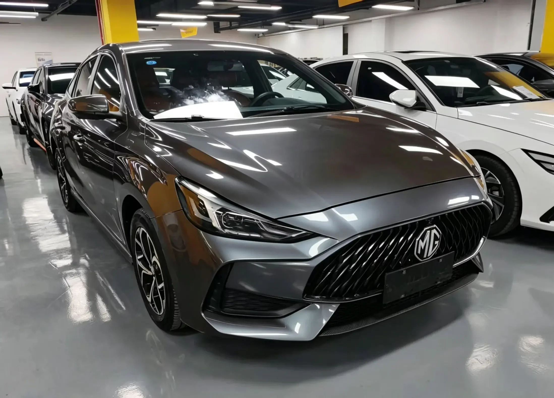 MG 5