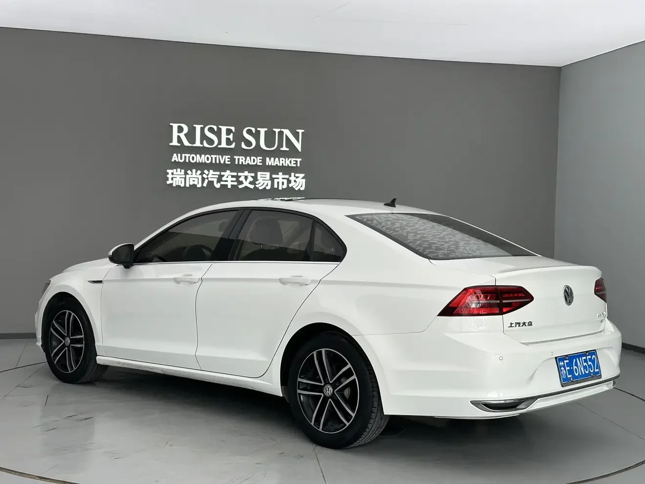 Volkswagen Lamando