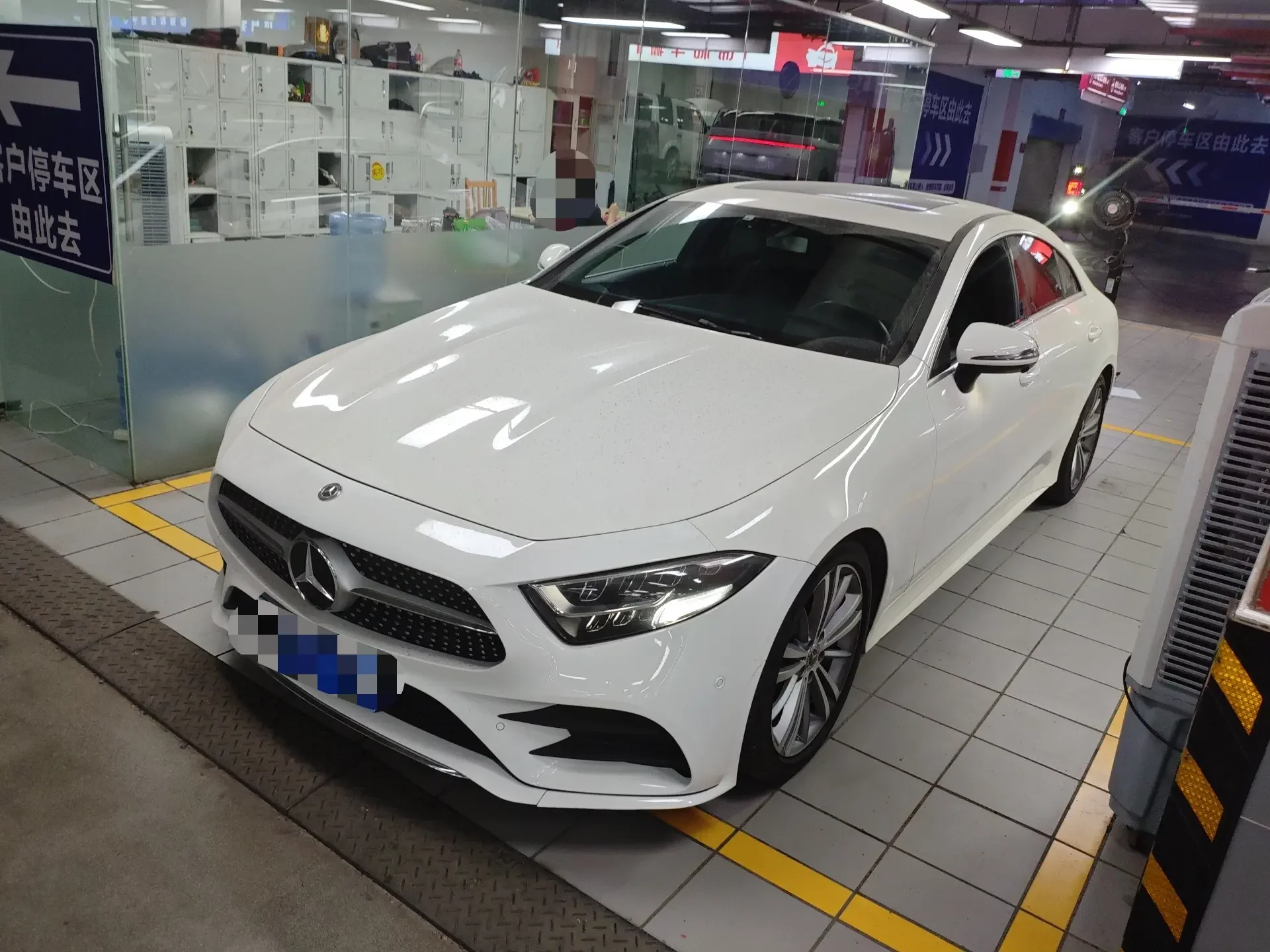Mercedes-Benz CLS