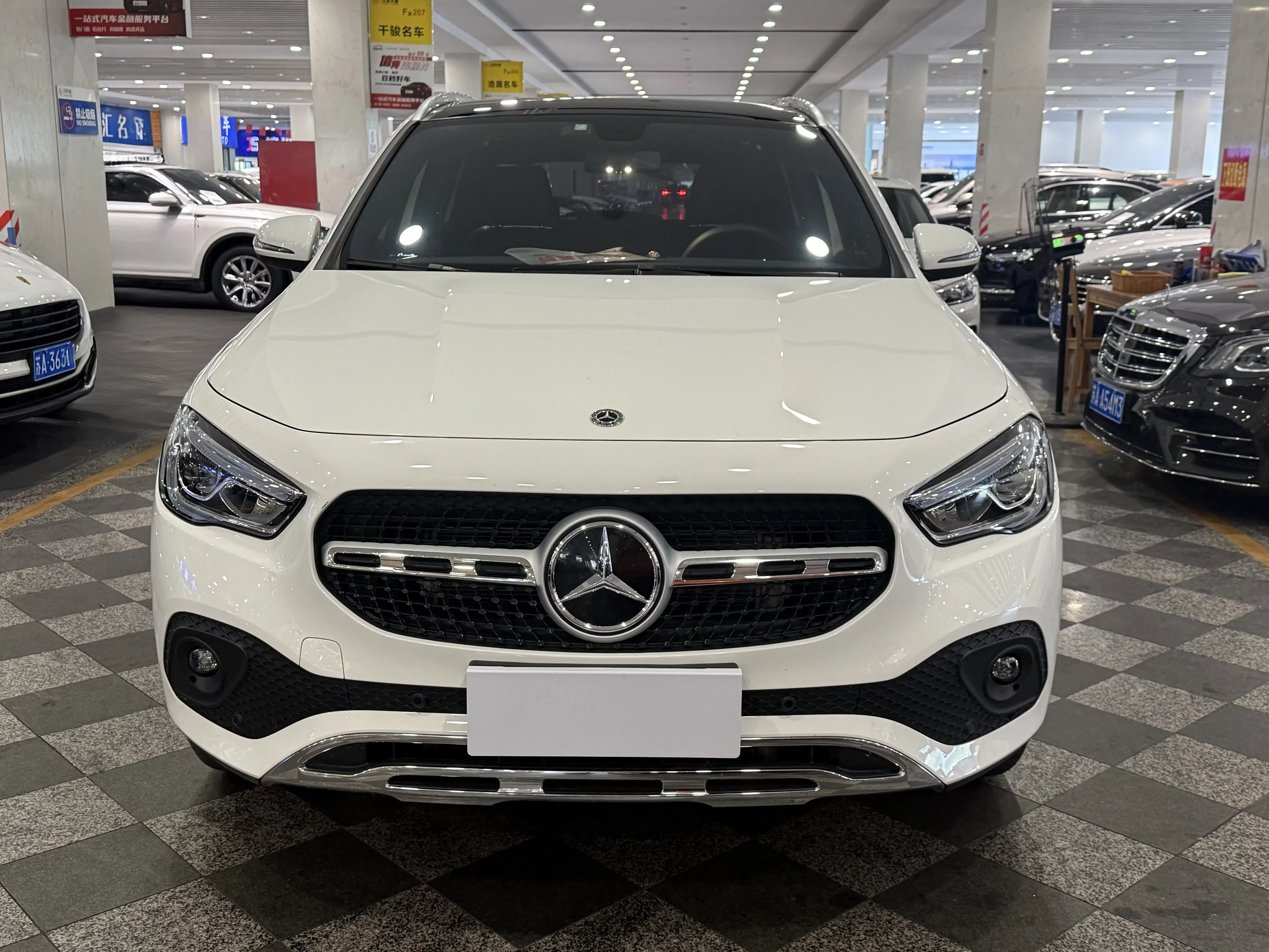Mercedes-Benz GLA