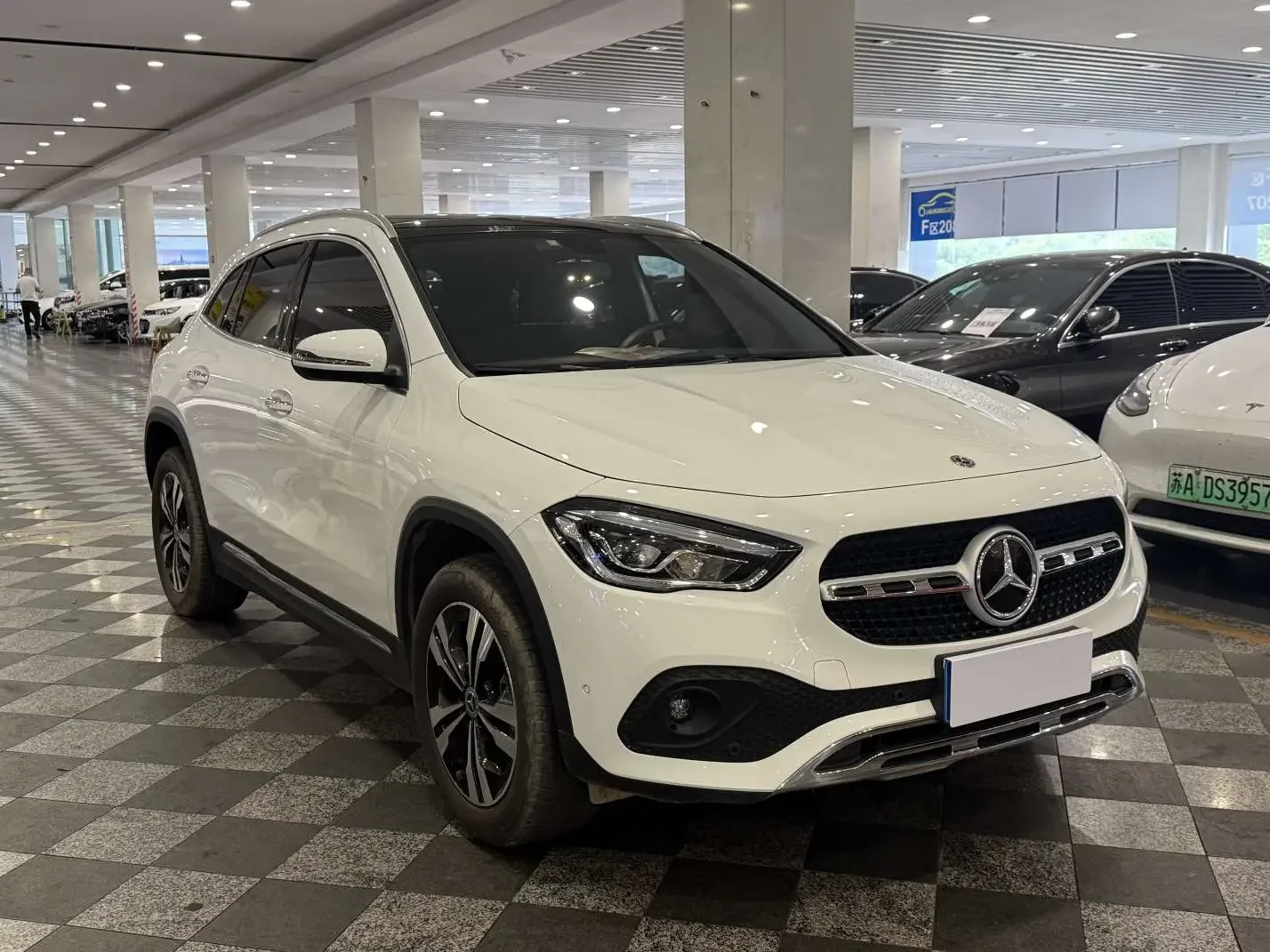 Mercedes-Benz GLA