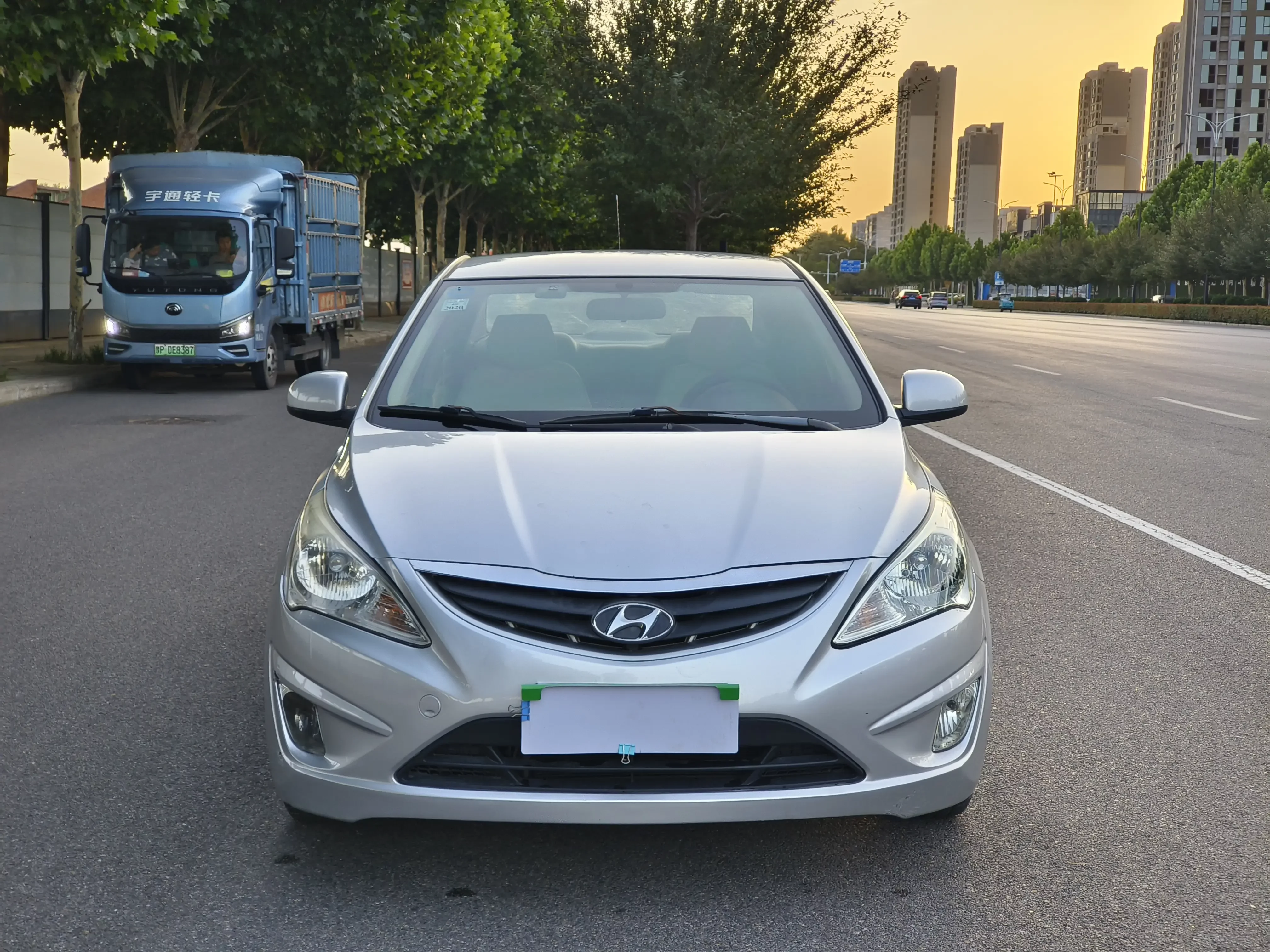 Hyundai Verna (Rena)  из Китая