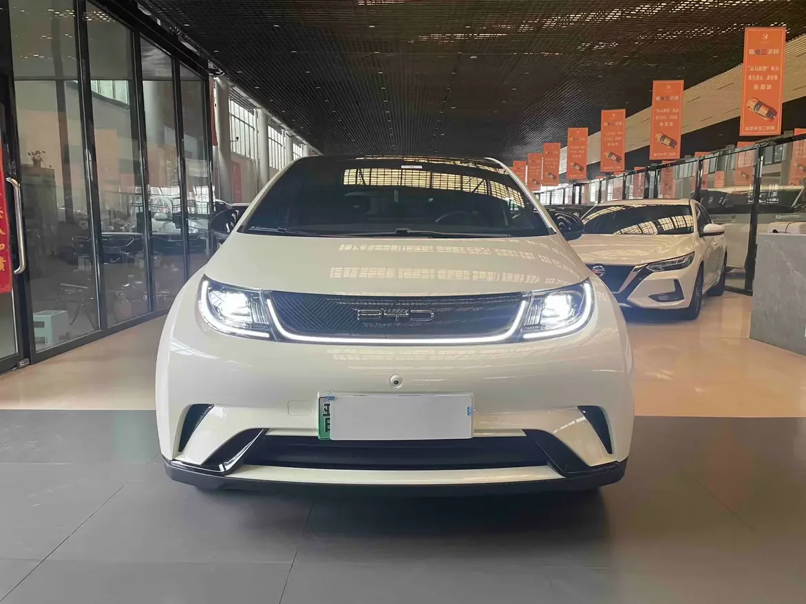 BYD dolphin