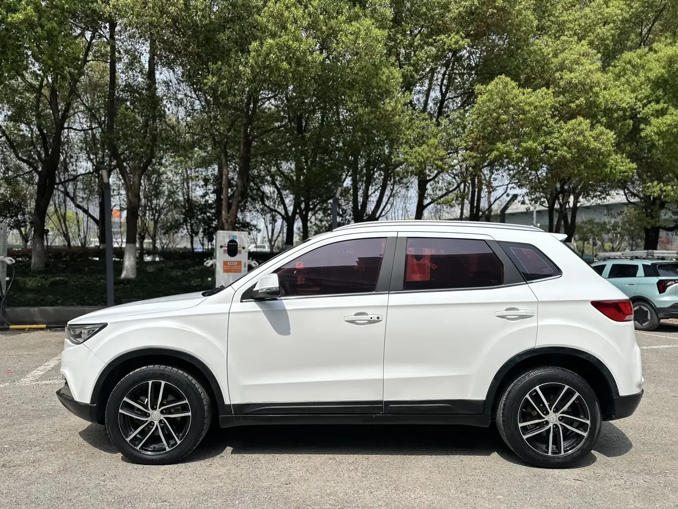 FAW Bestune X40