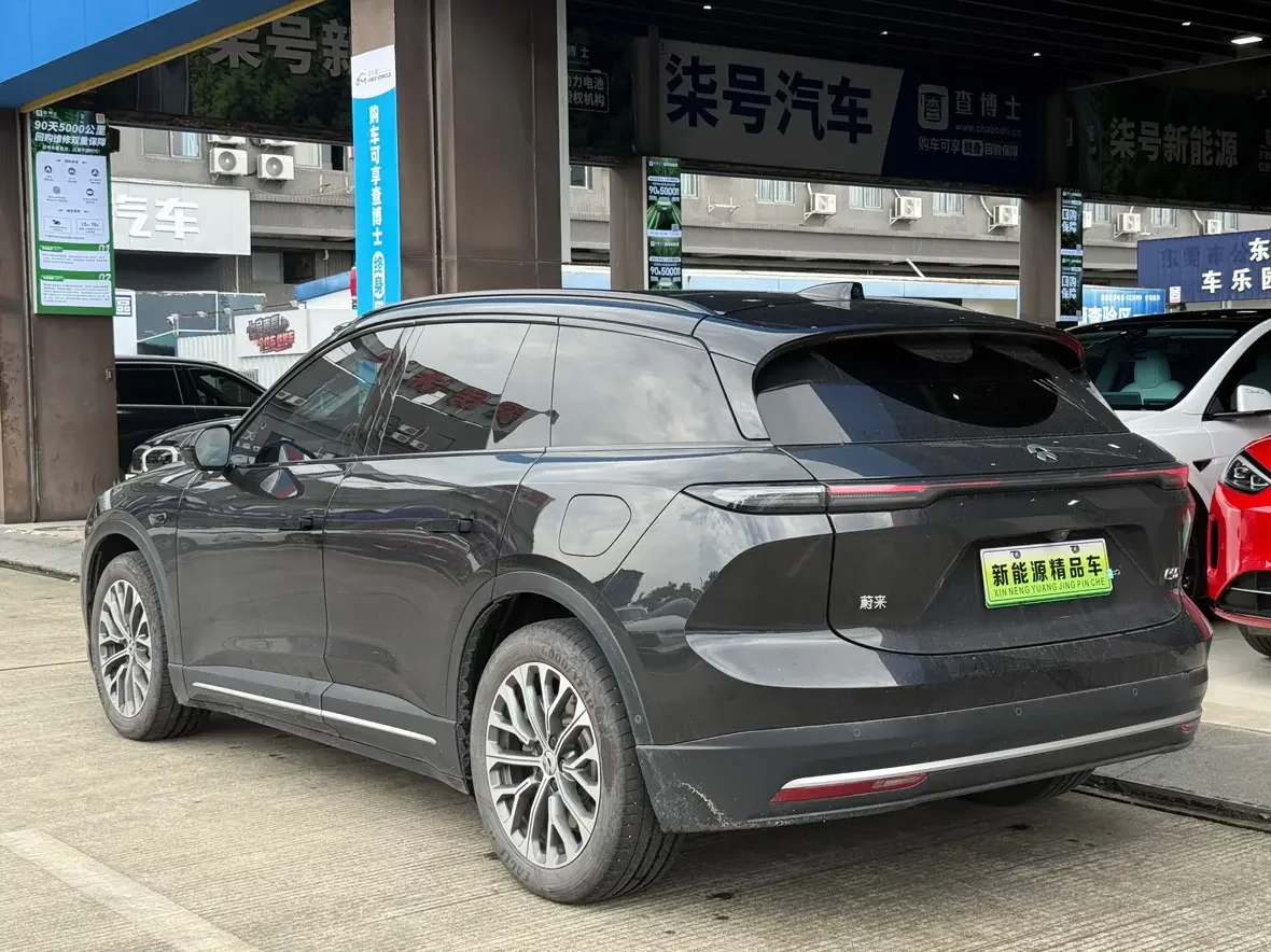 NIO ES6