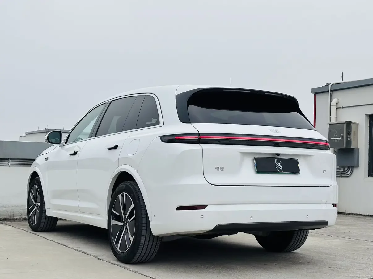 Lixiang L7