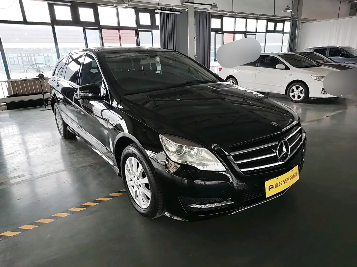 Mercedes-Benz R-Class