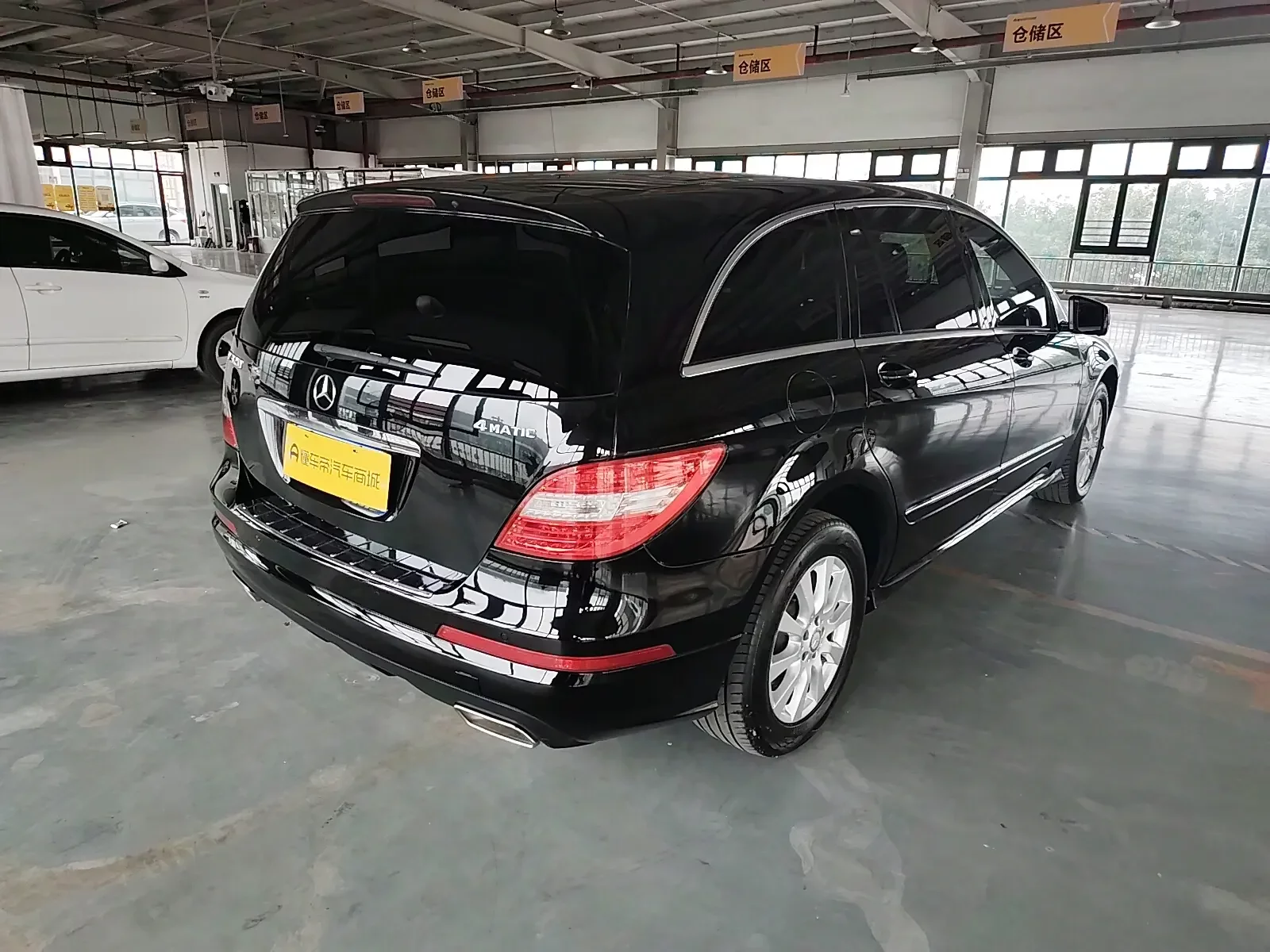 Mercedes-Benz R-Class