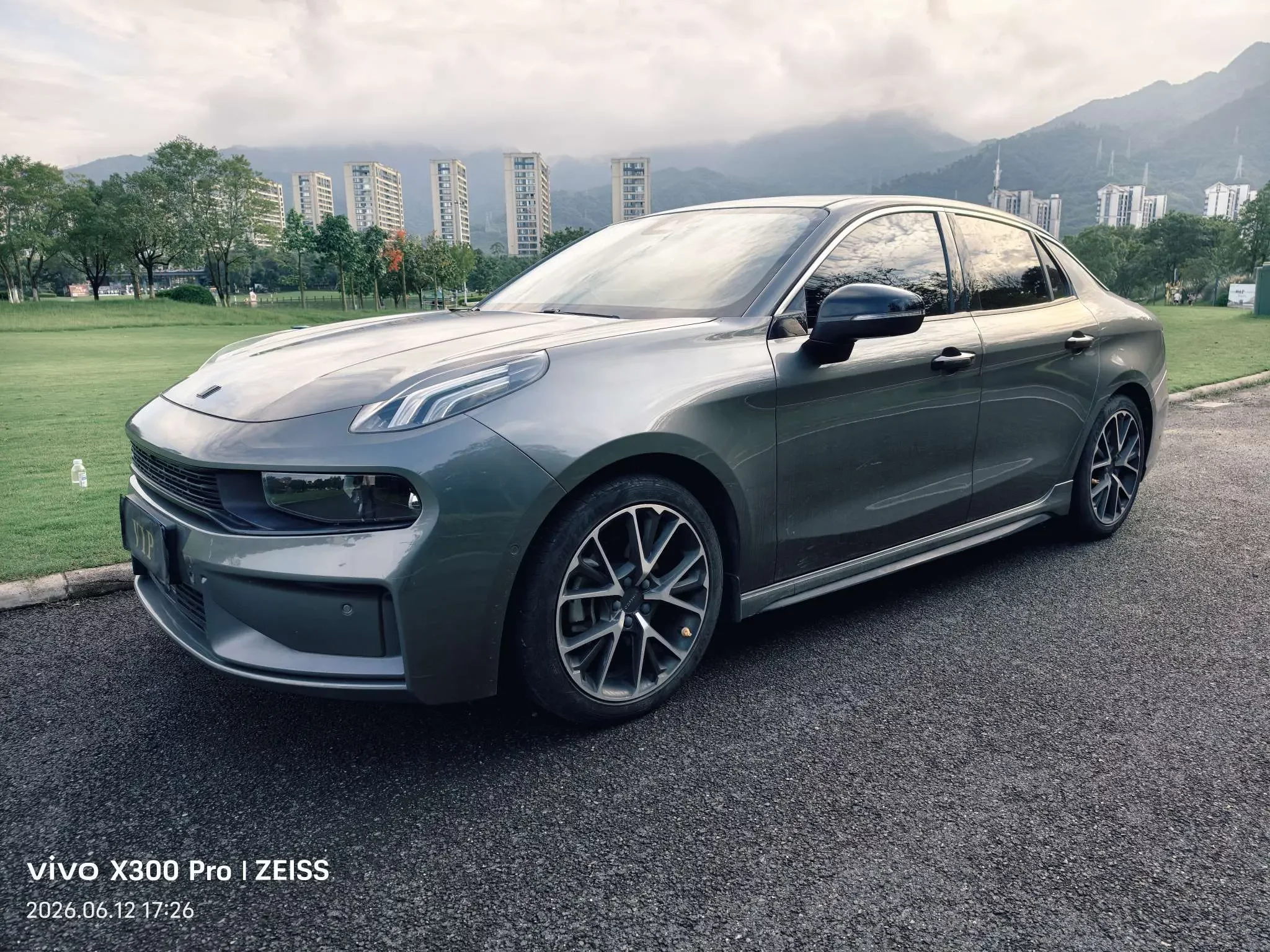 Lynk & Co 03