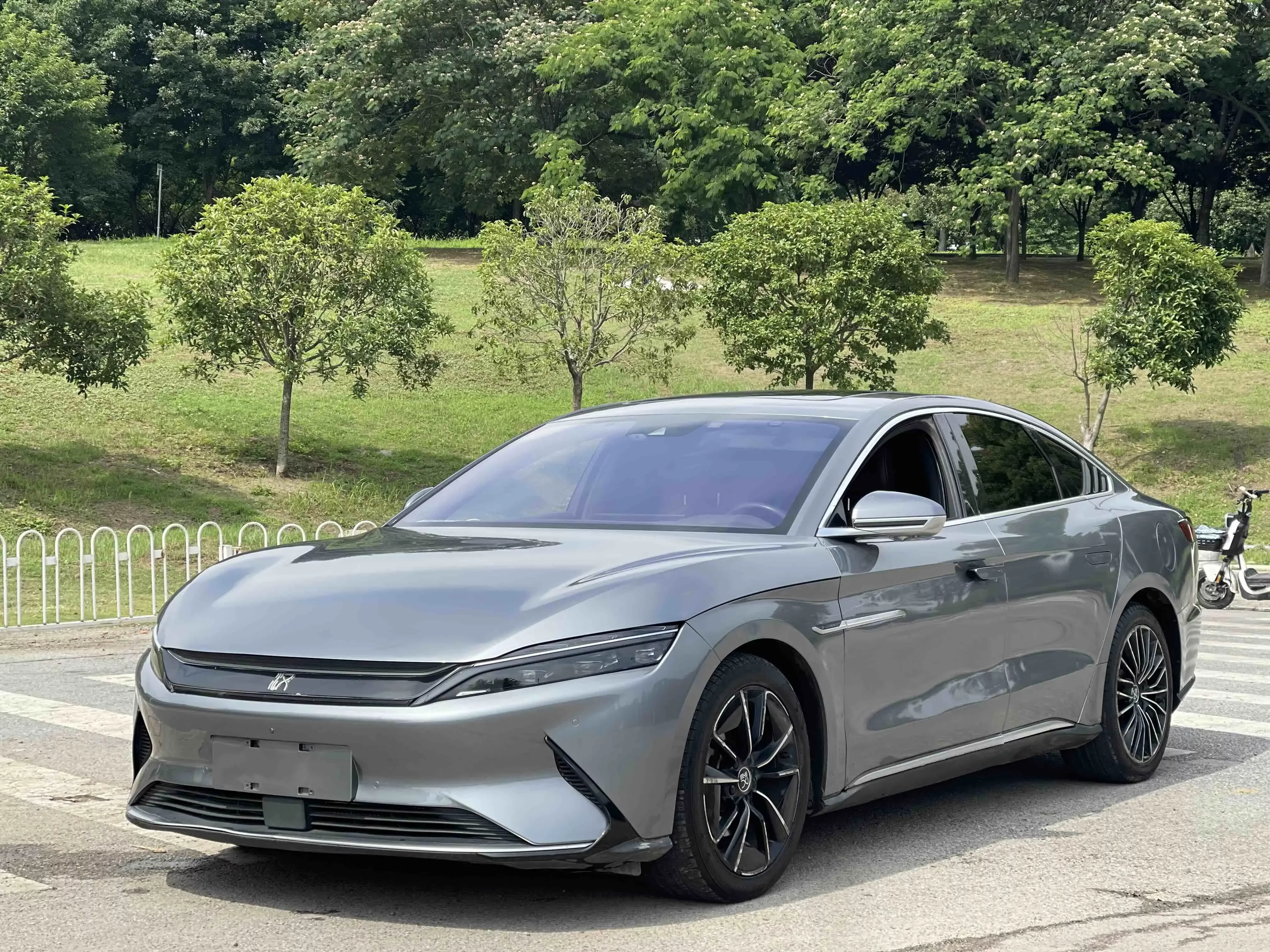 BYD Han EV