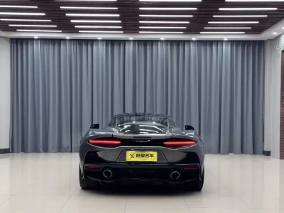 McLaren GT