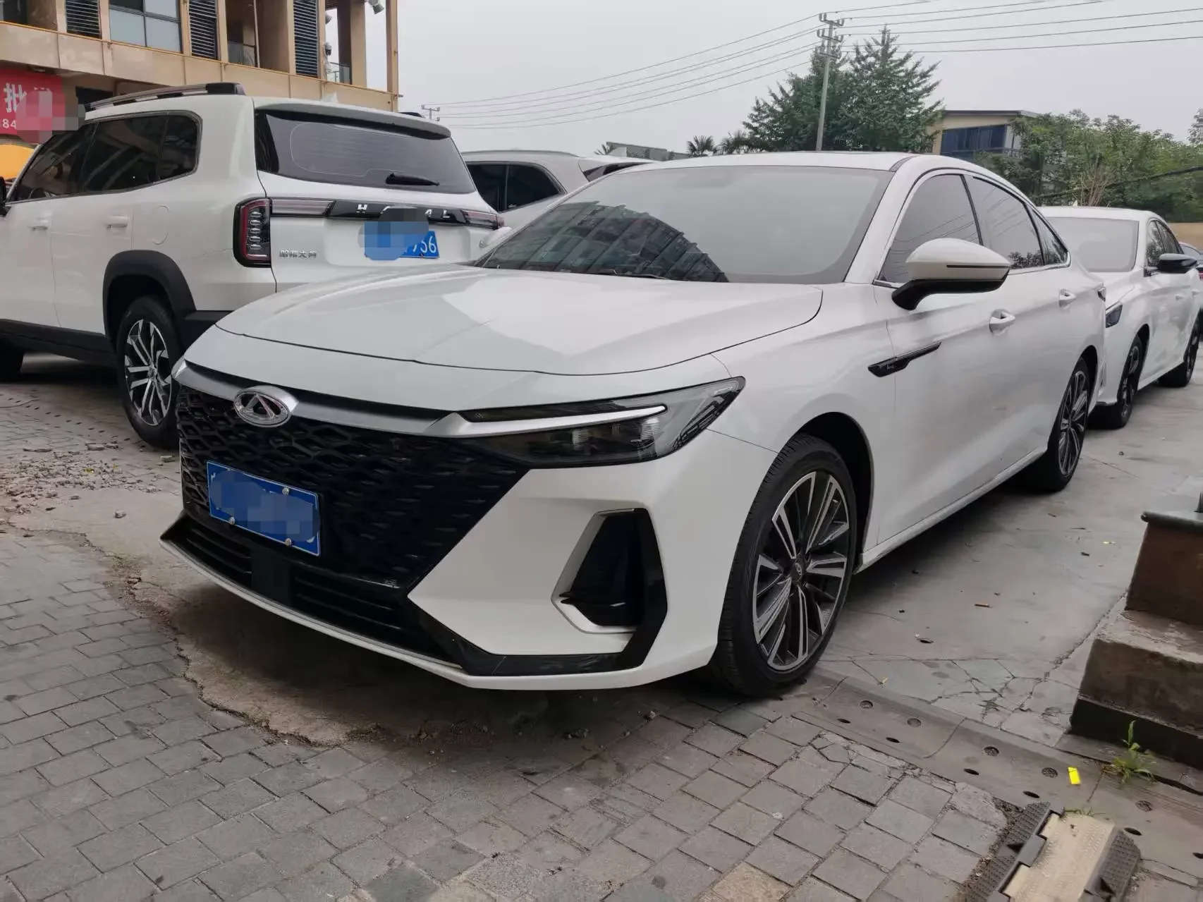 Chery Arrizo 8