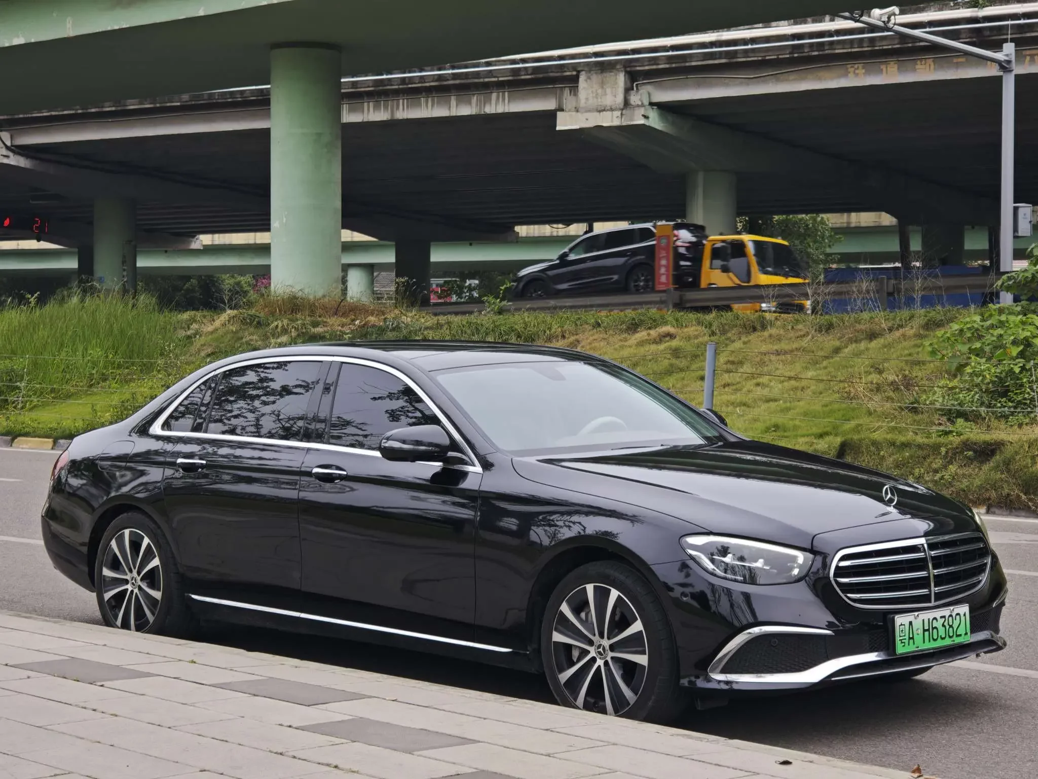 Mercedes-Benz E-Class PHEV