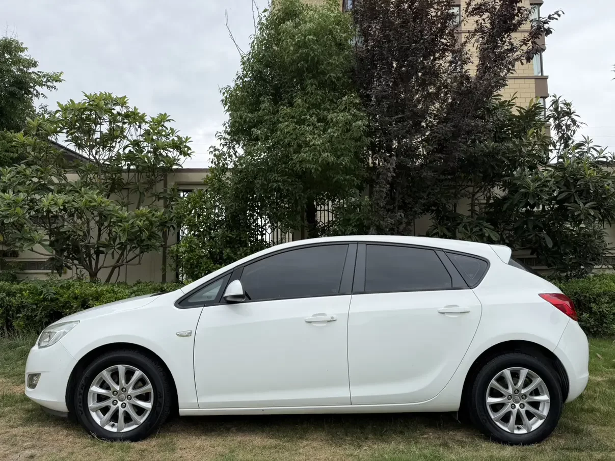 Buick Yinglang