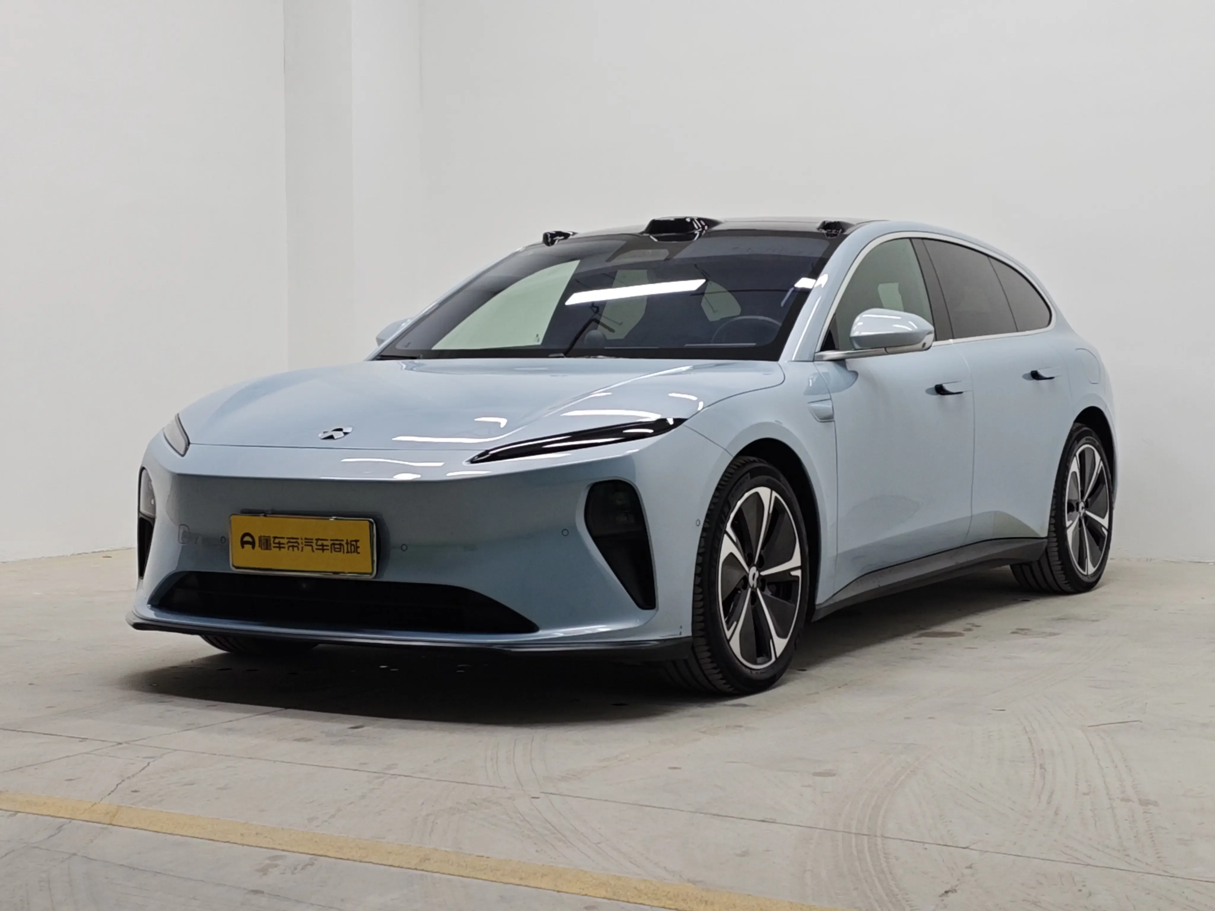 NIO ET5T  из Китая