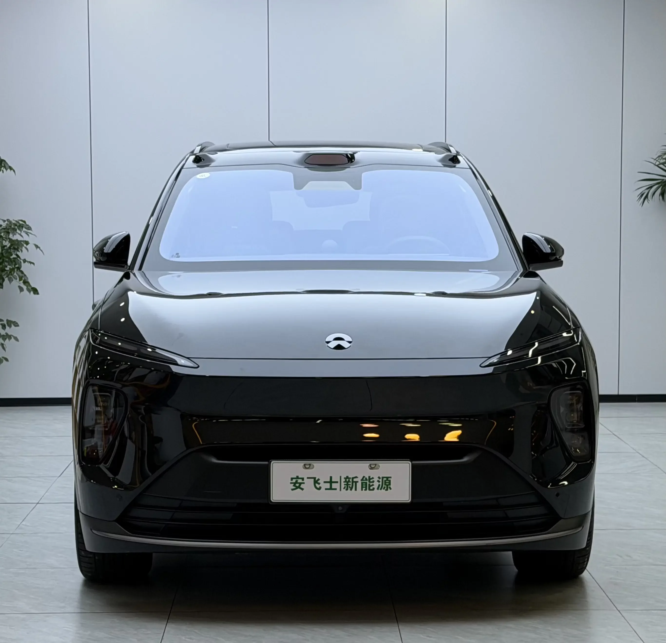 NIO ES8  из Китая