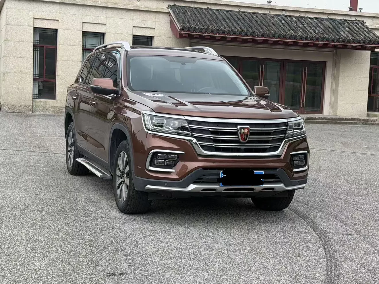 Roewe RX8
