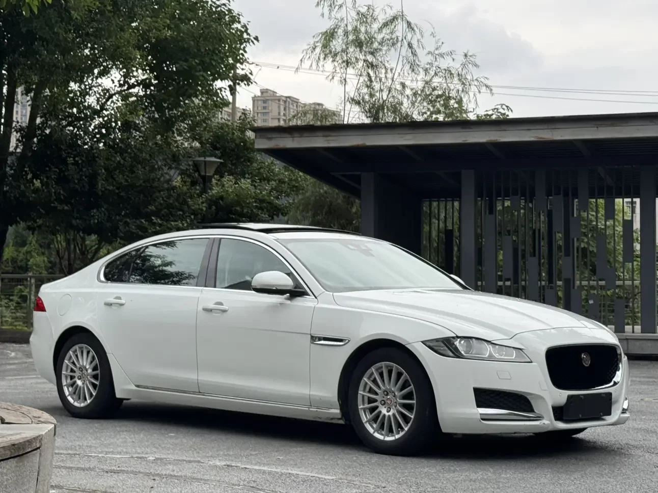 Jaguar XFL