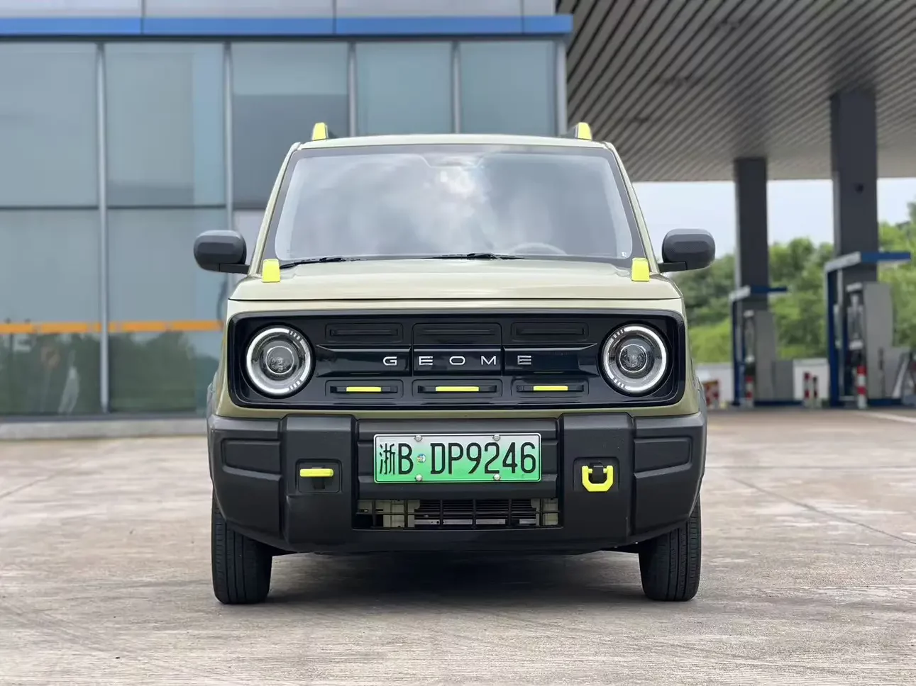 Geely panda