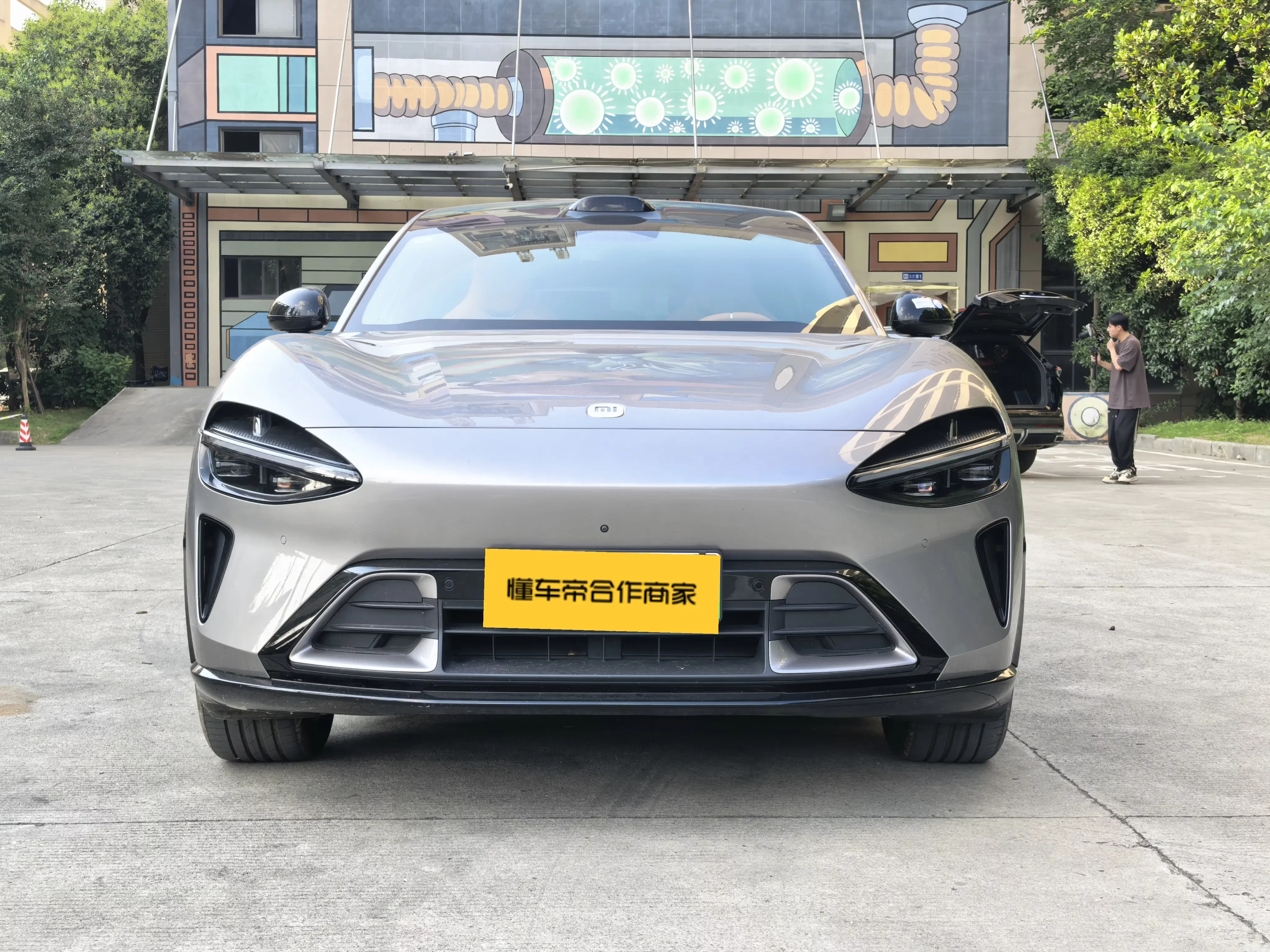 Xiaomi car Xiaomi YU7  из Китая