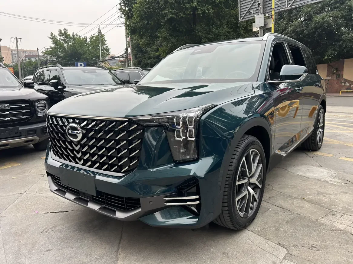 GAC Trumpchi GS8  из Китая