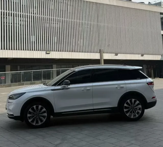 Lincoln adventurer