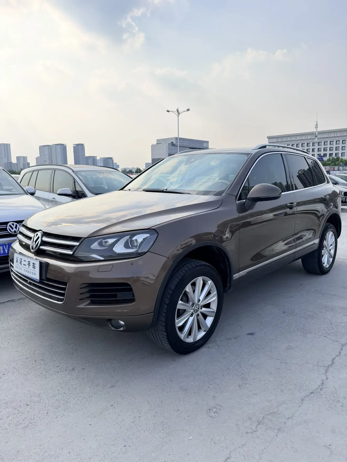 Volkswagen Touareg  из Китая