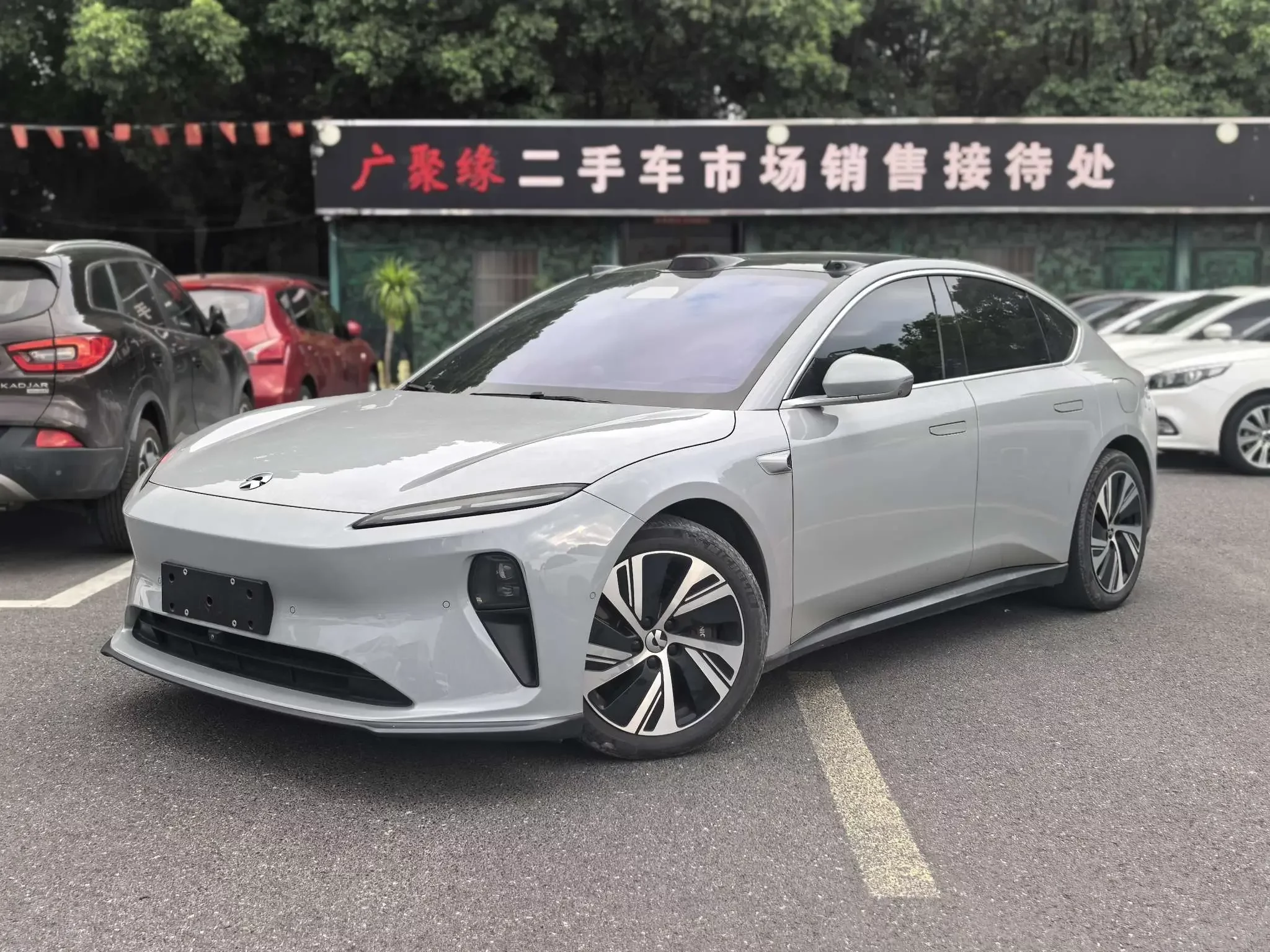 NIO ET5