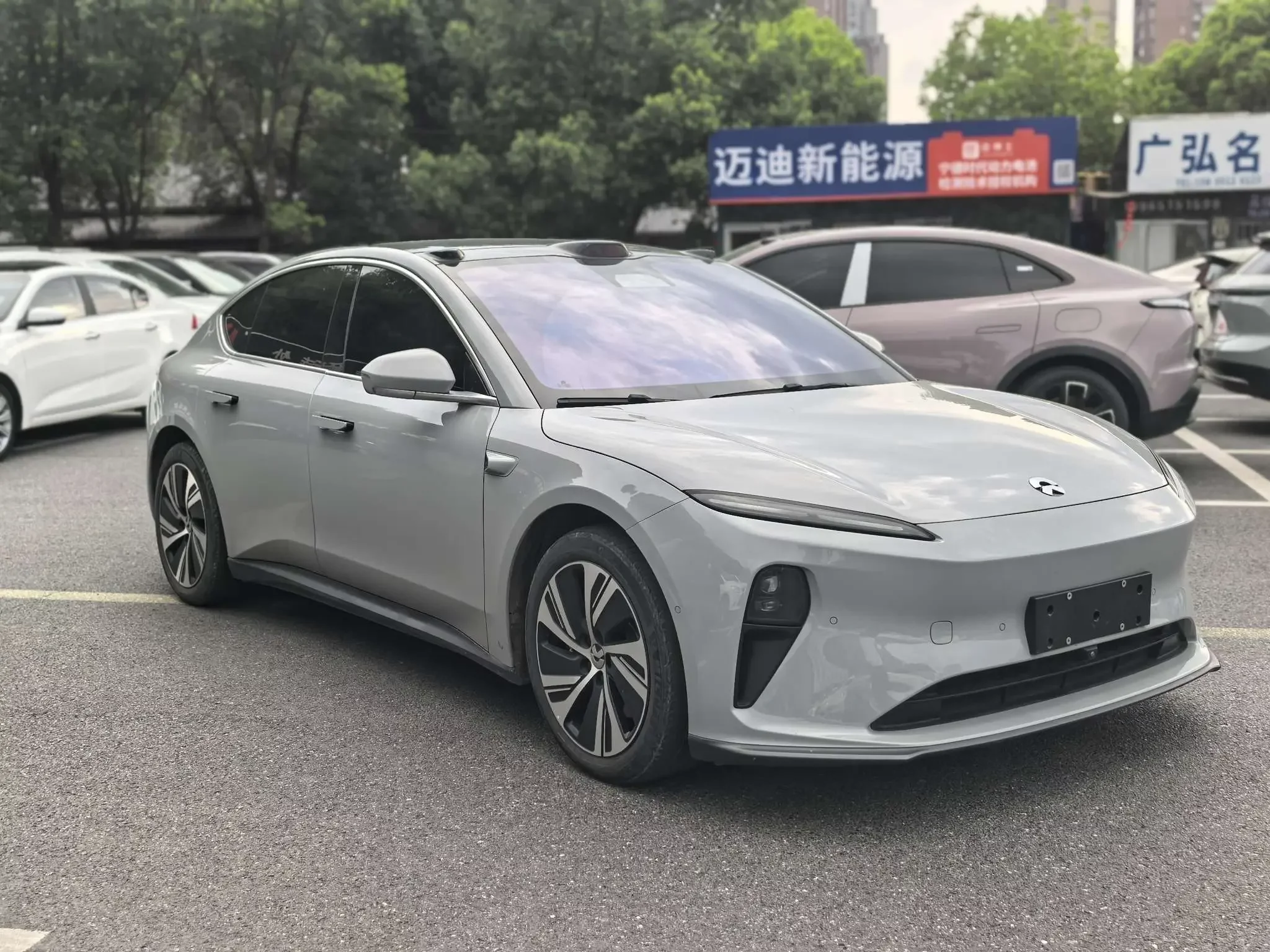 NIO ET5